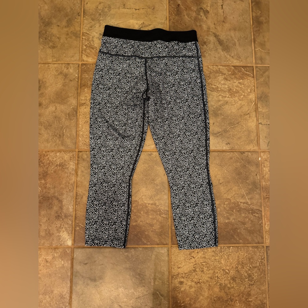 Nike Women’s Leggings Size Small - Picture 3 of 7